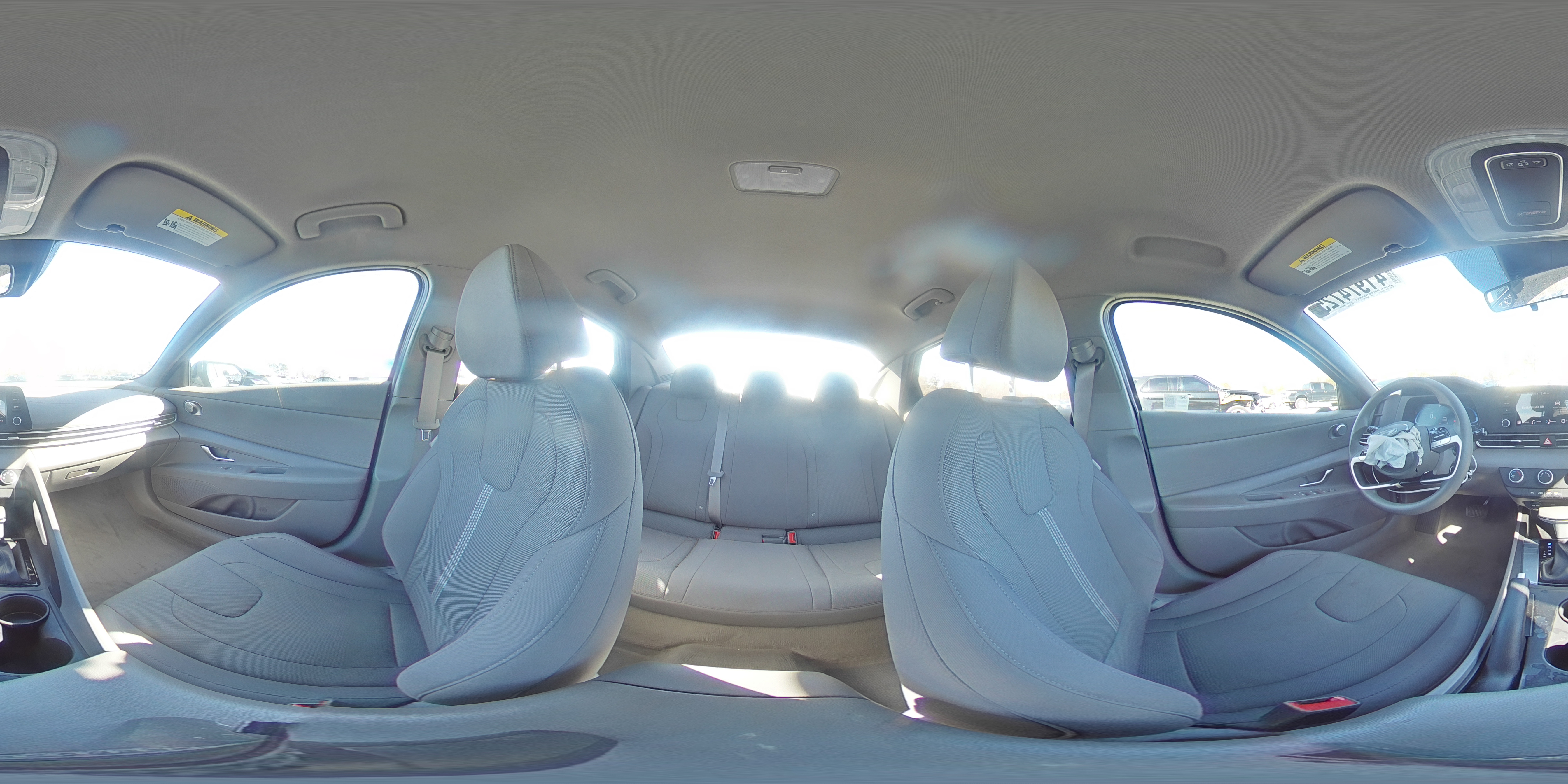 2024 Hyundai Elantra - Image 13