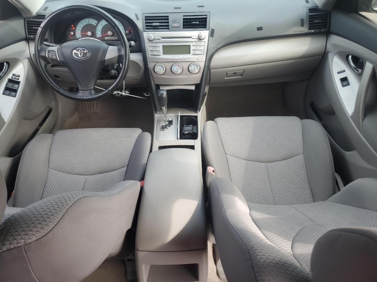 2010 Toyota Camry - Image 8