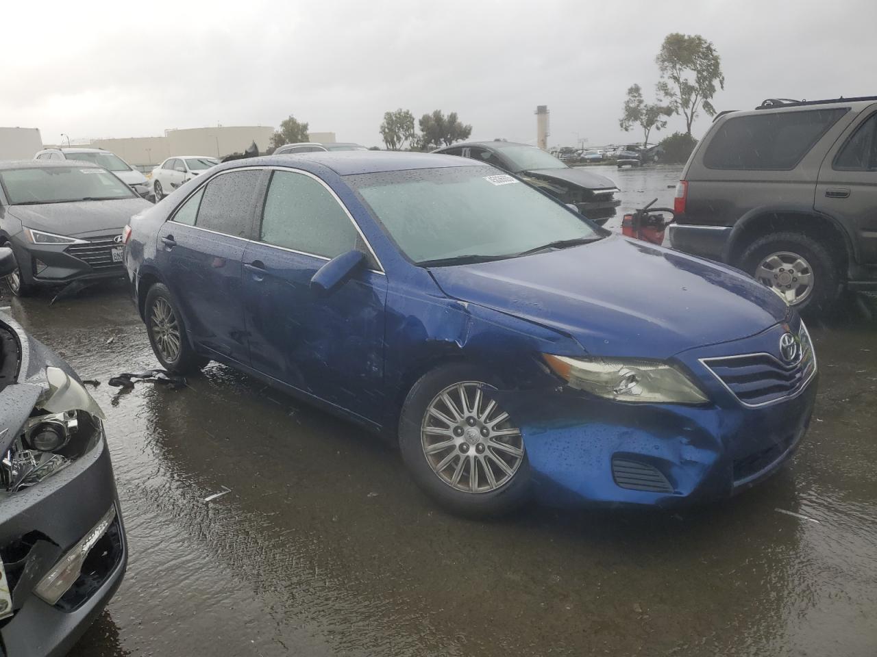 2010 Toyota Camry - Image 4