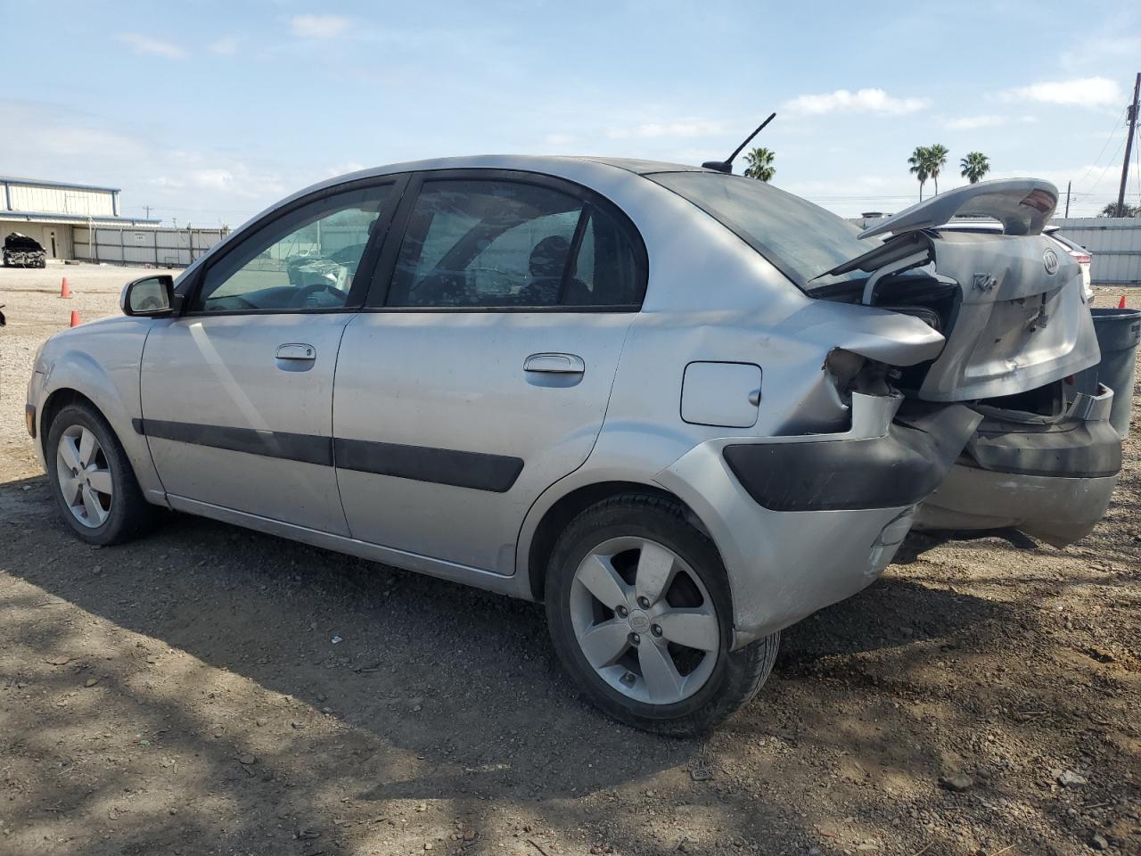 2009 Kia Rio - Image 2