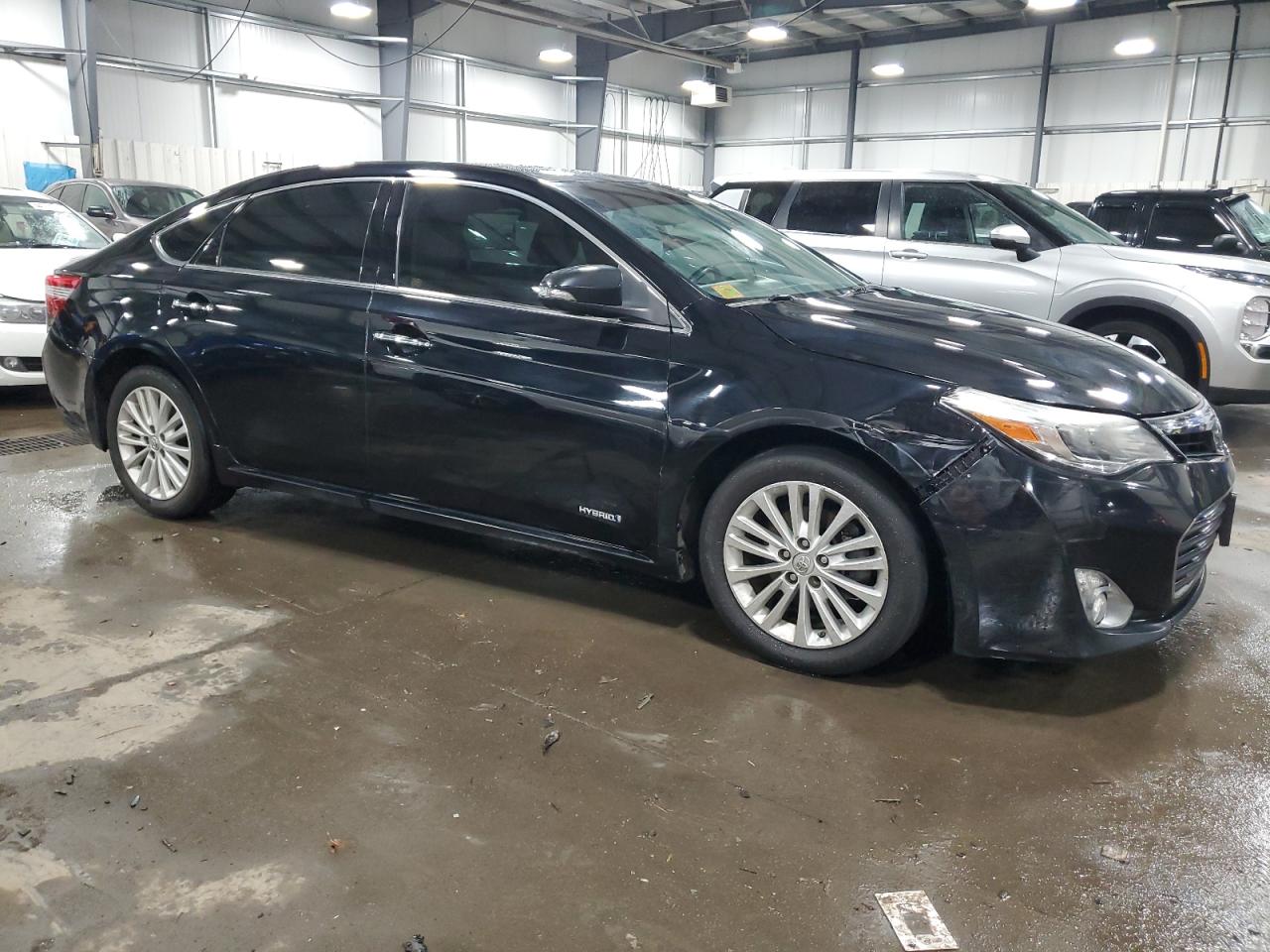 2013 Toyota Avalon - Image 4