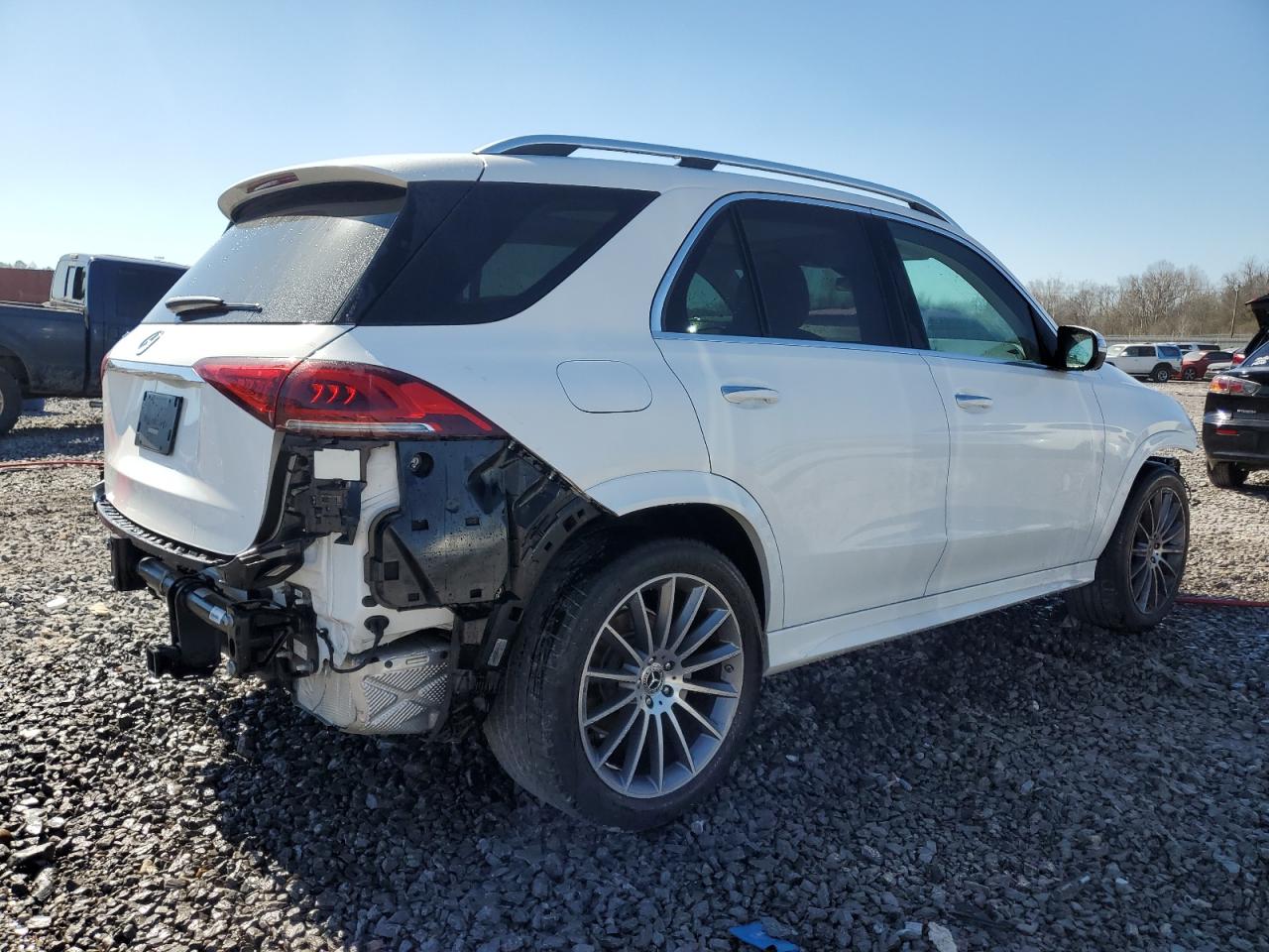 2022 Mercedes-Benz GLE - Image 3