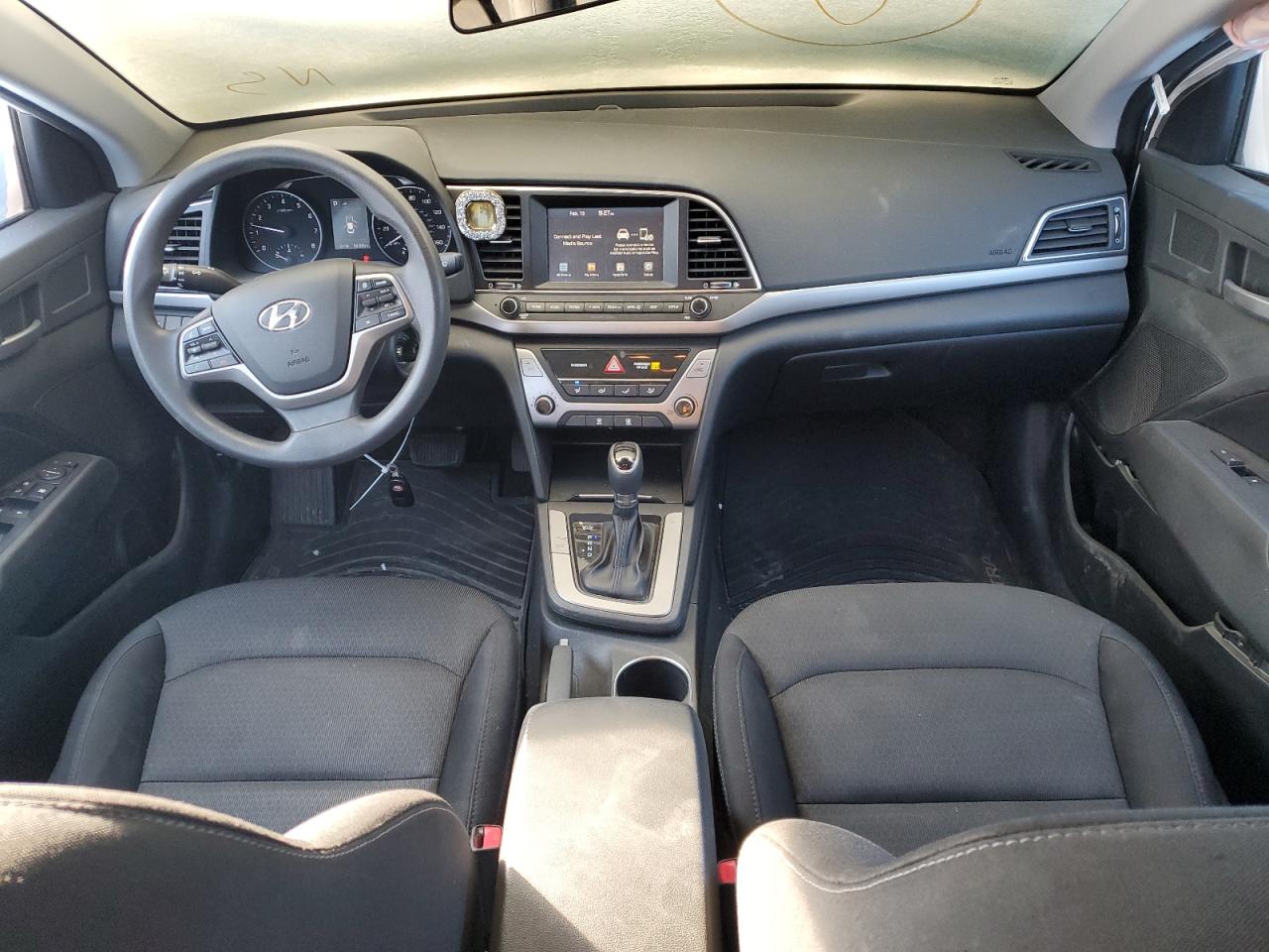 2018 Hyundai Elantra - Image 8