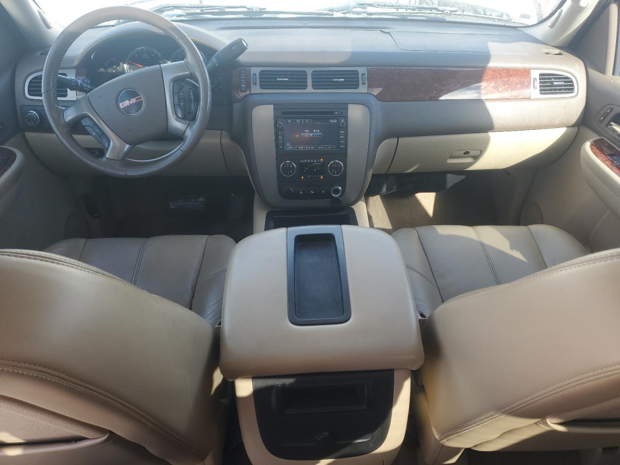 2009 GMC Sierra - Image 8