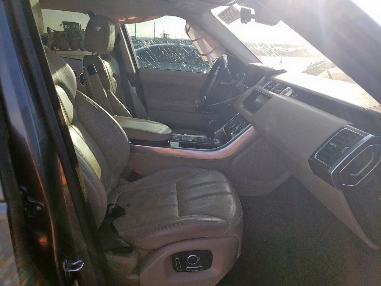 2017 Land Rover Range Rover - Image 7