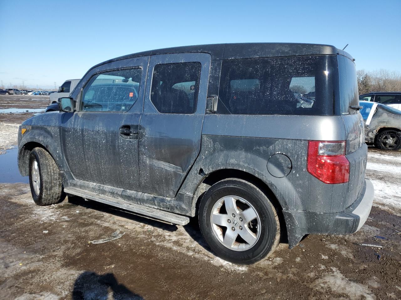 2005 Honda Element - Image 2