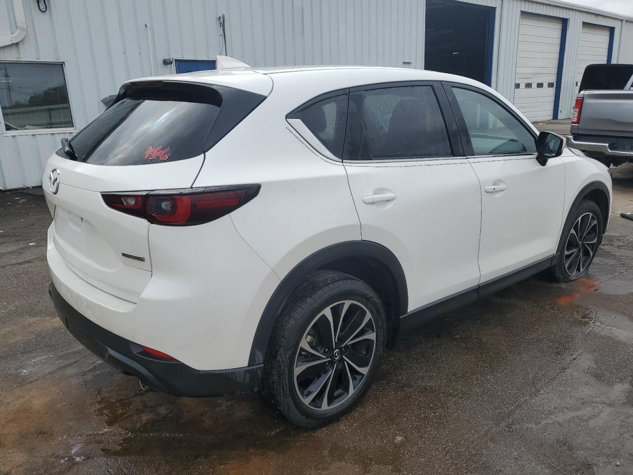 2022 Mazda CX-5 - Image 3