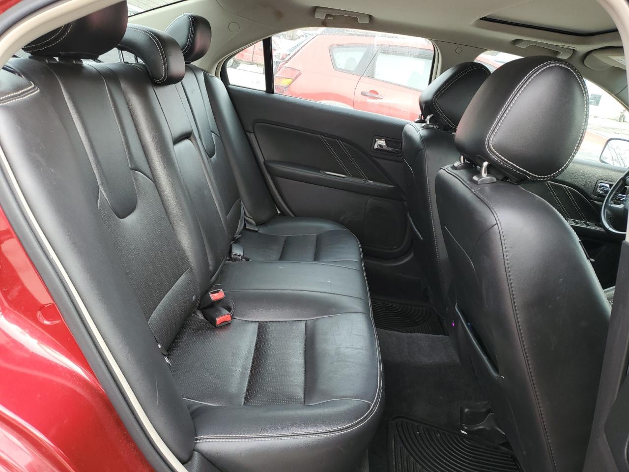 2012 Ford Fusion - Image 10