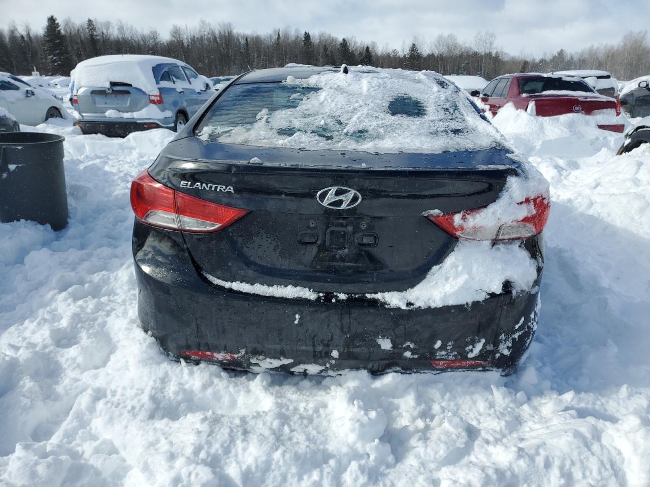 2012 Hyundai Elantra - Image 6