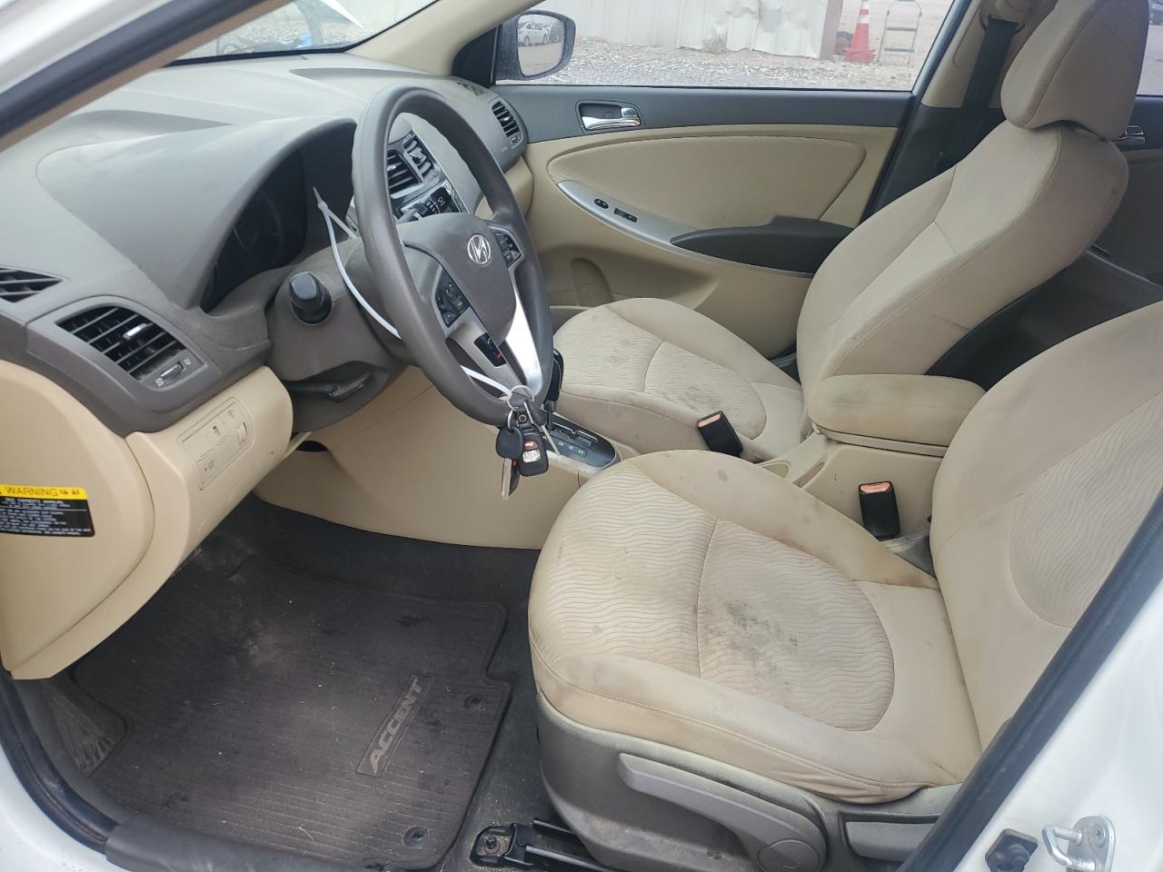 2014 Hyundai Accent - Image 7