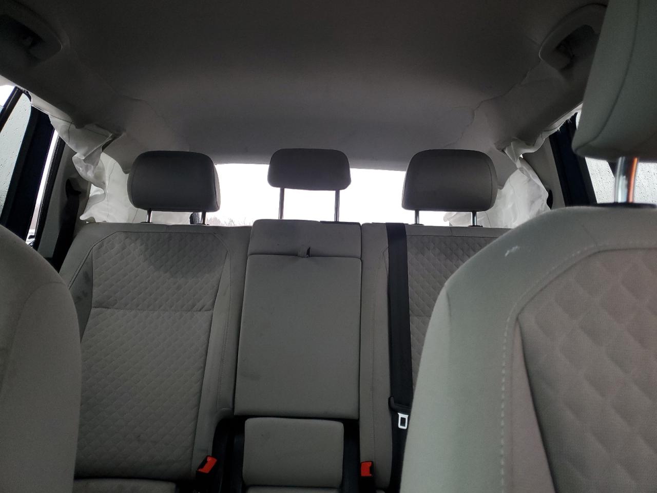 2020 Volkswagen Tiguan - Image 10