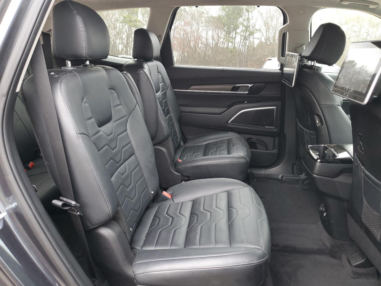 2022 Kia Telluride - Image 11