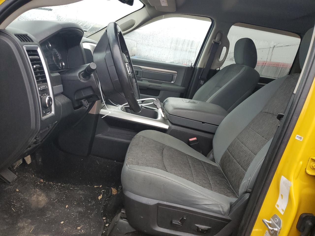 2016 RAM 1500 - Image 7