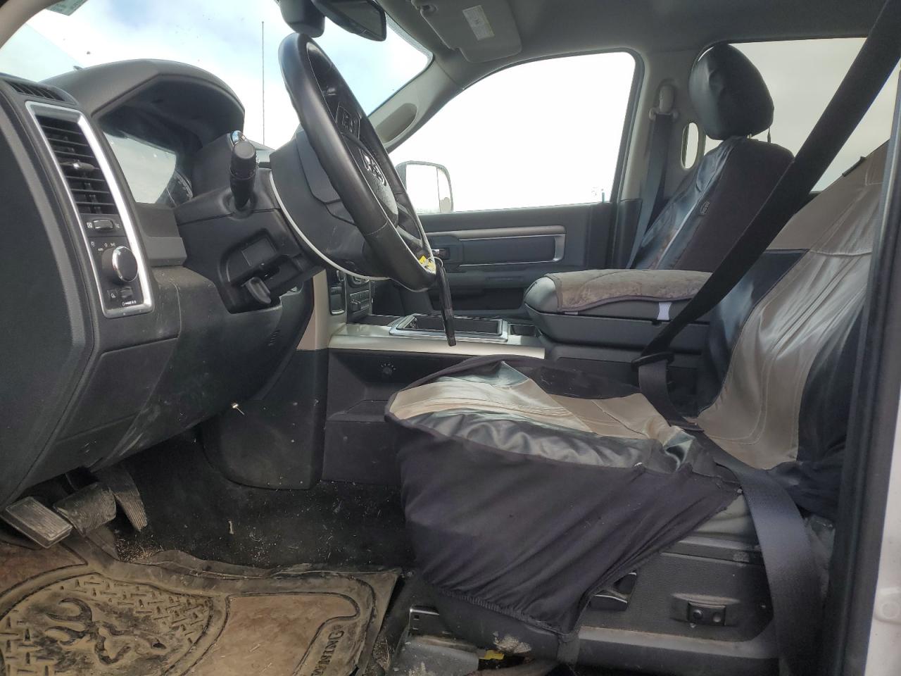 2015 RAM 2500 - Image 7