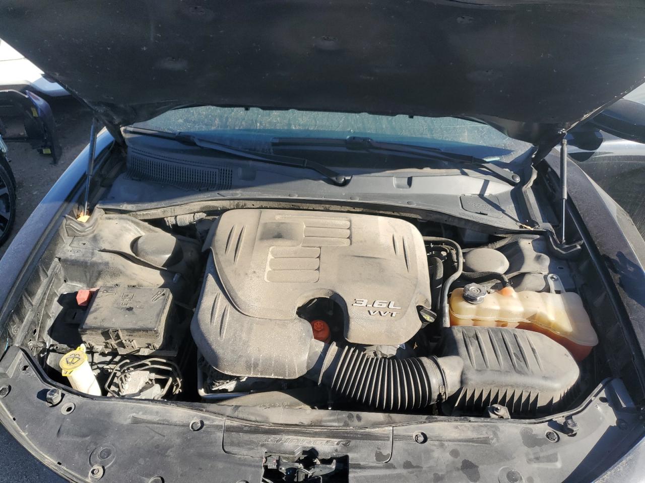 2019 Dodge Charger - Image 11
