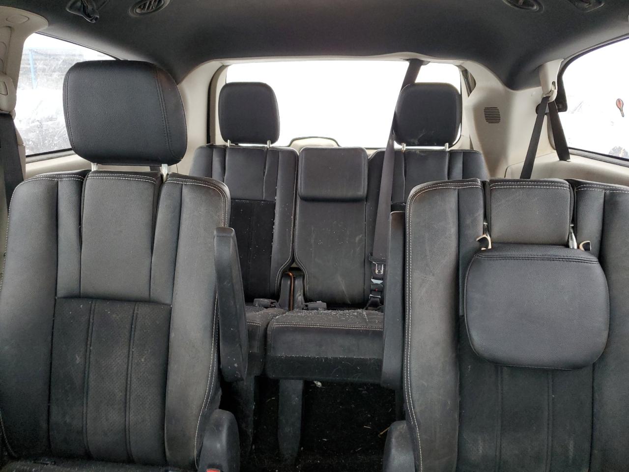 2018 Dodge Caravan - Image 10
