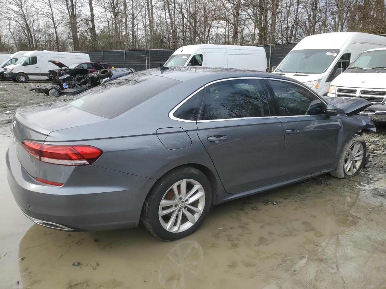 2020 Volkswagen Passat - Image 3