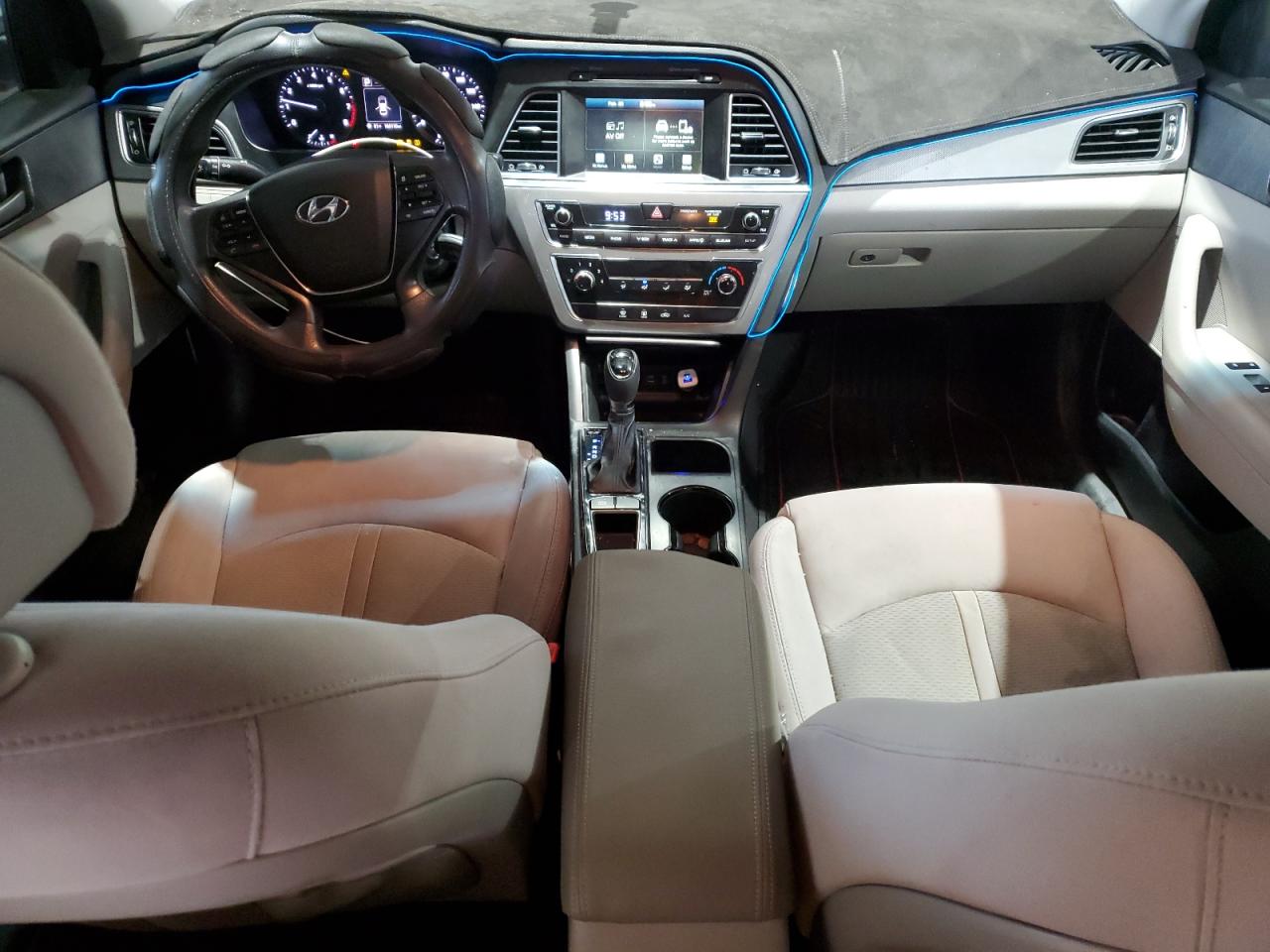 2016 Hyundai Sonata - Image 8