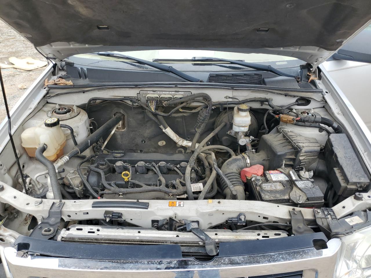 2010 Ford Escape - Image 13