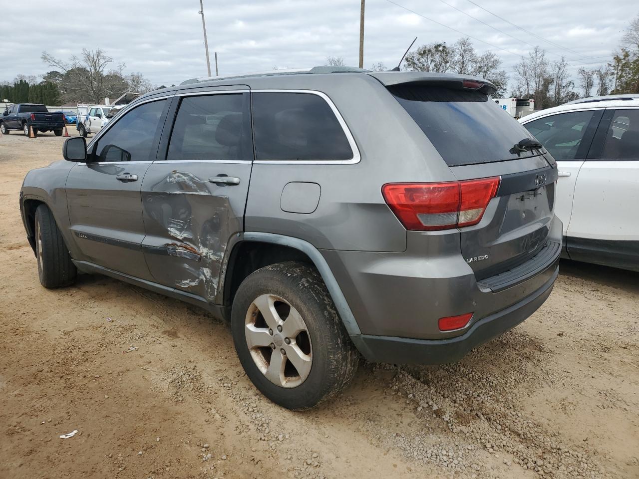 2012 Jeep Grand Cherokee - Image 2