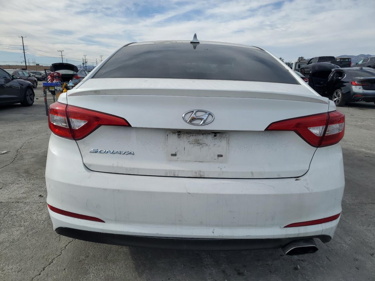 2017 Hyundai Sonata - Image 6