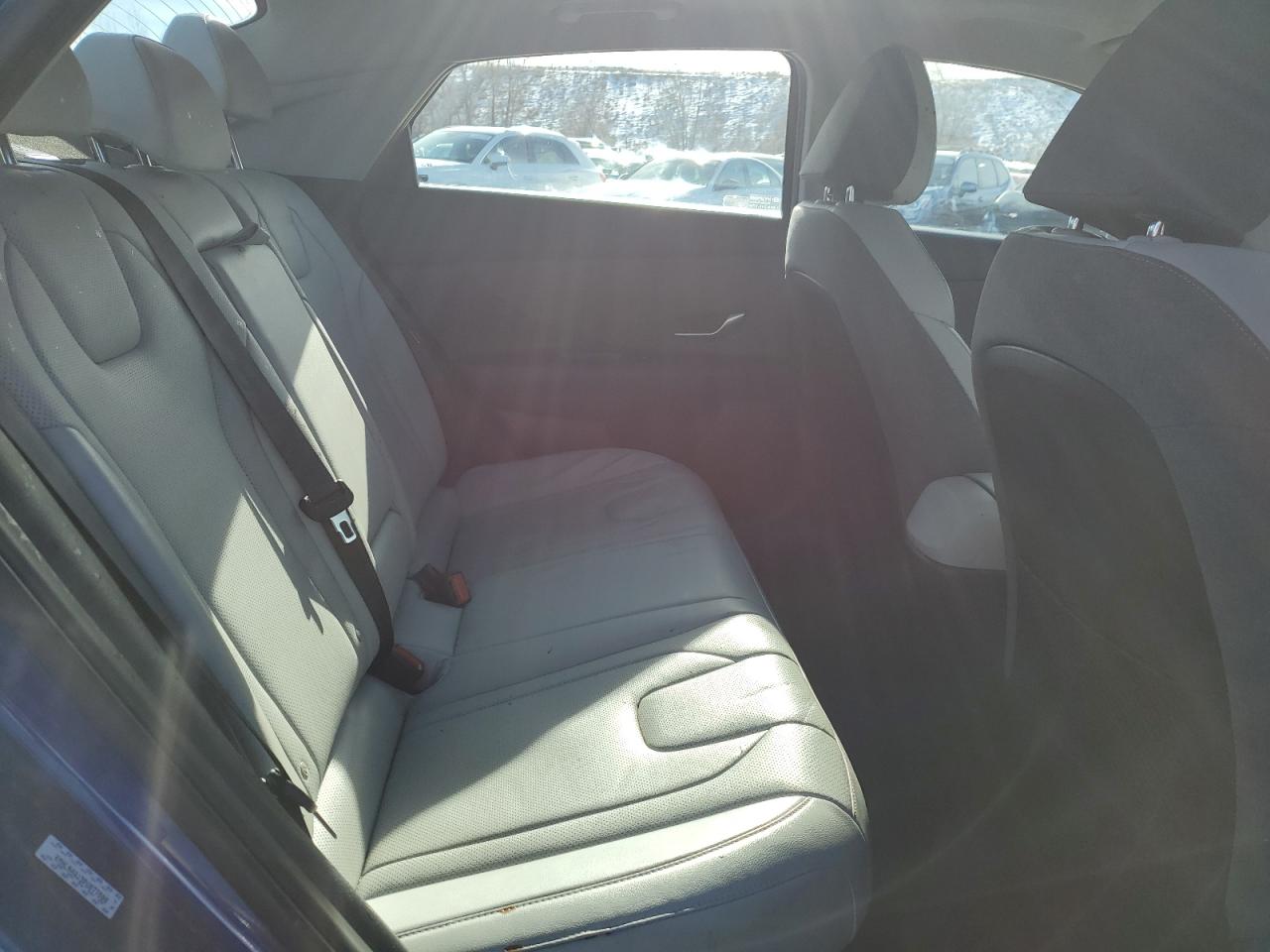 2023 Hyundai Elantra - Image 10