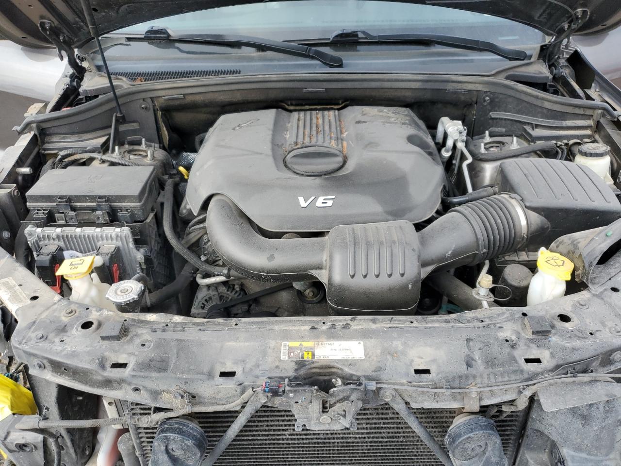 2015 Jeep Grand Cherokee - Image 12