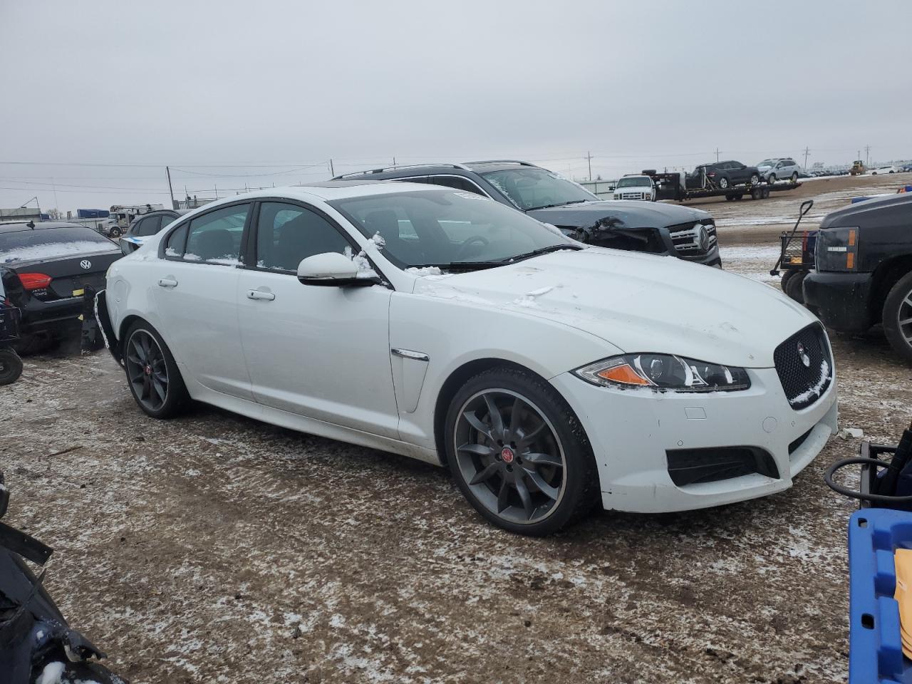 2015 Jaguar XF - Image 4