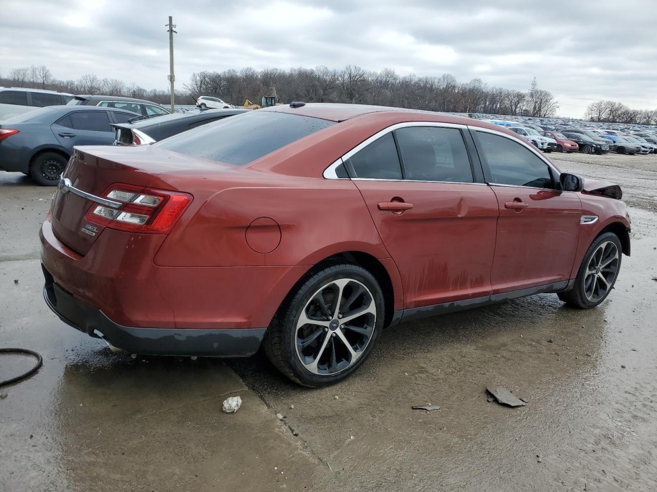 2014 Ford Taurus - Image 3