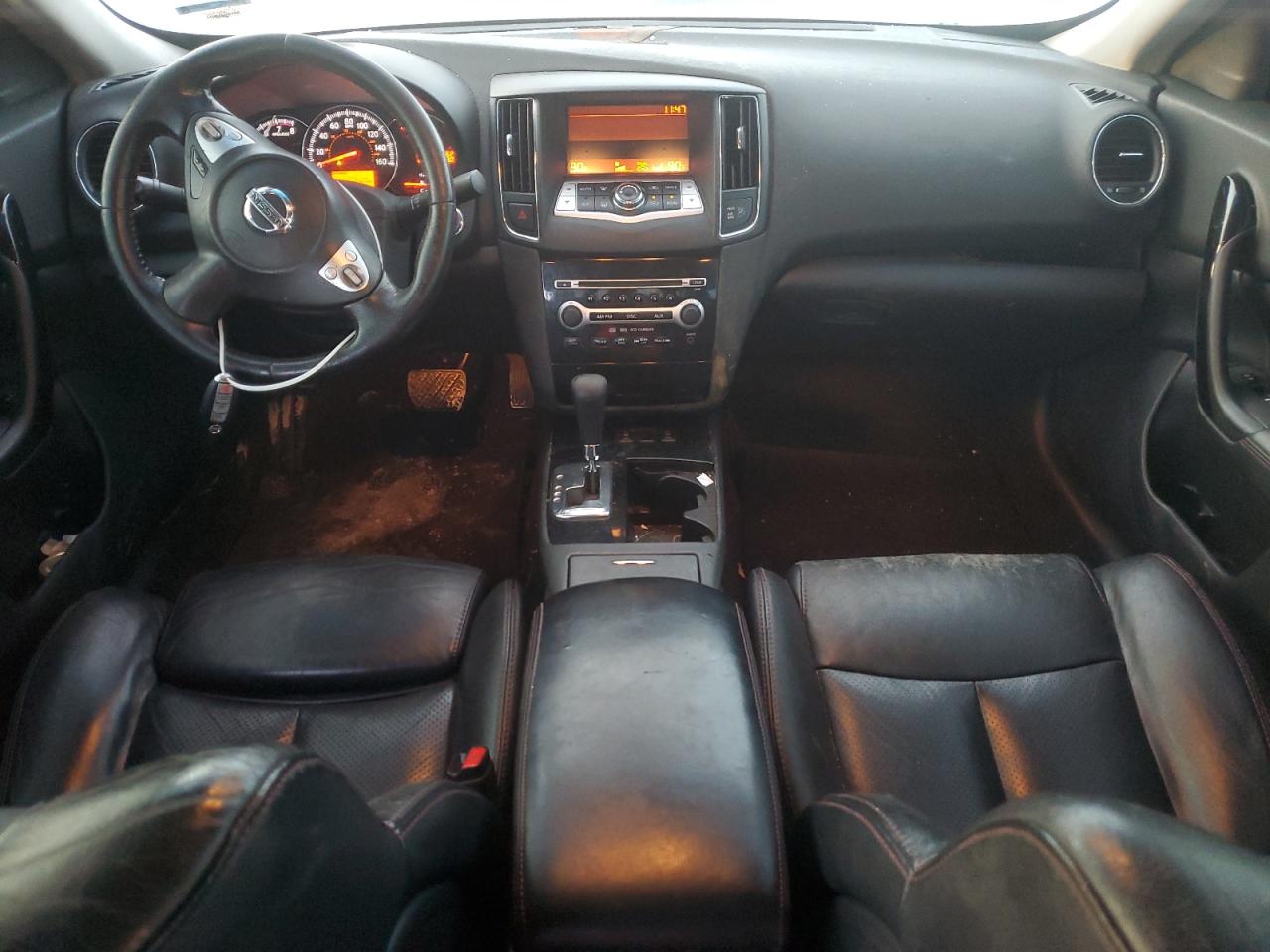 2009 Nissan Maxima - Image 8