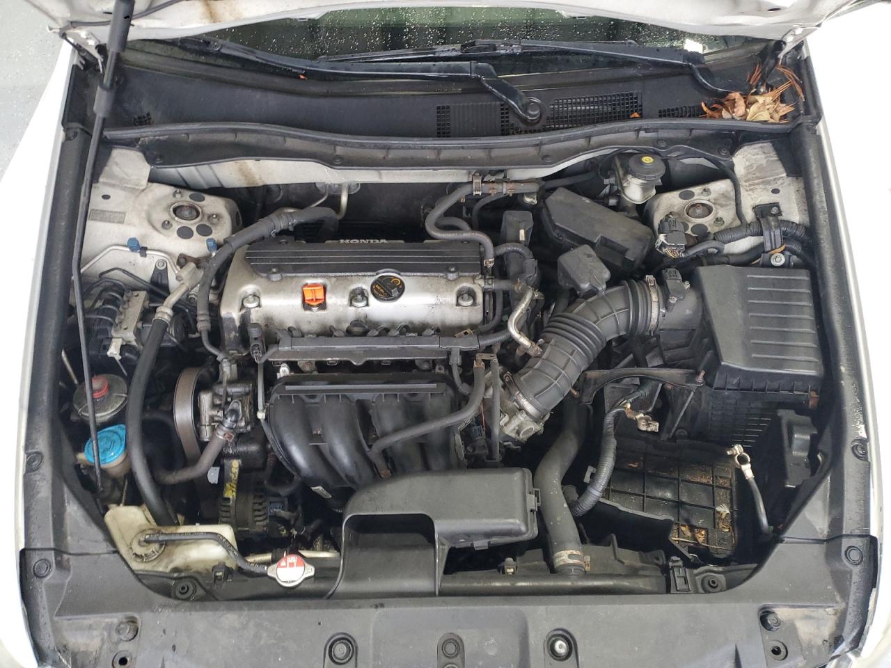 2012 Honda Accord - Image 13