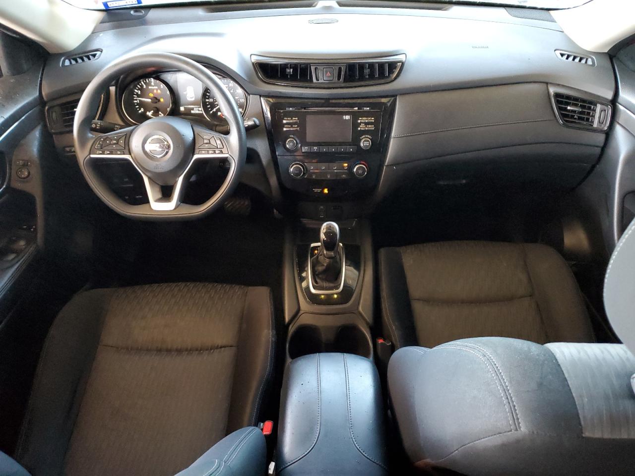 2017 Nissan Rogue - Image 8