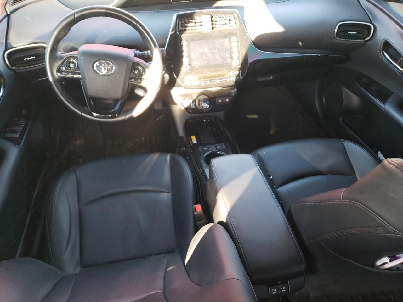2020 Toyota Prius - Image 8