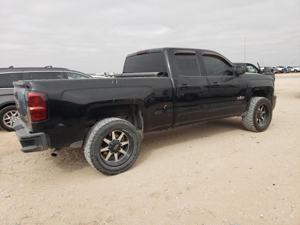 2015 Chevrolet Silverado - Image 3