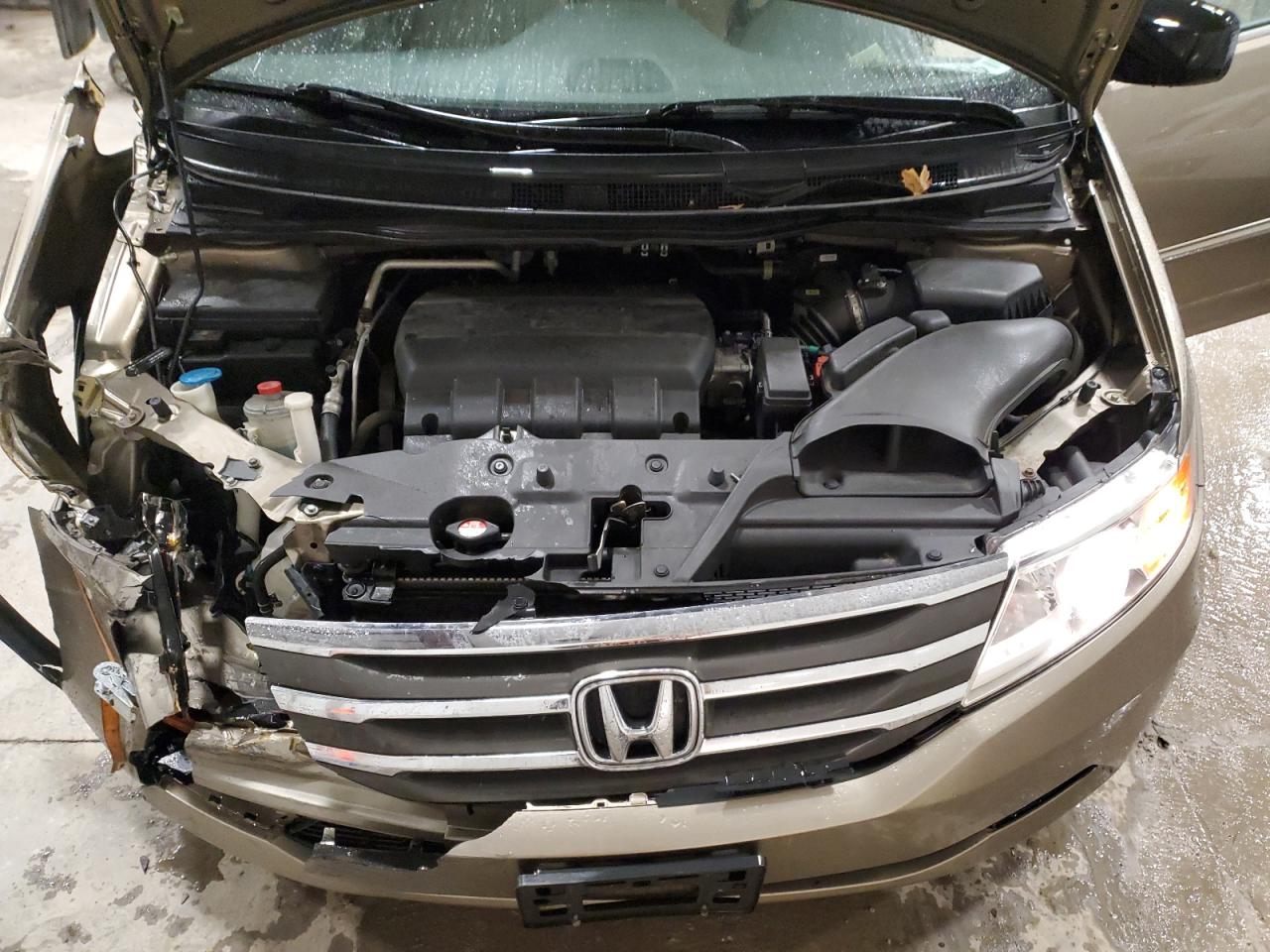 2012 Honda Odyssey - Image 12