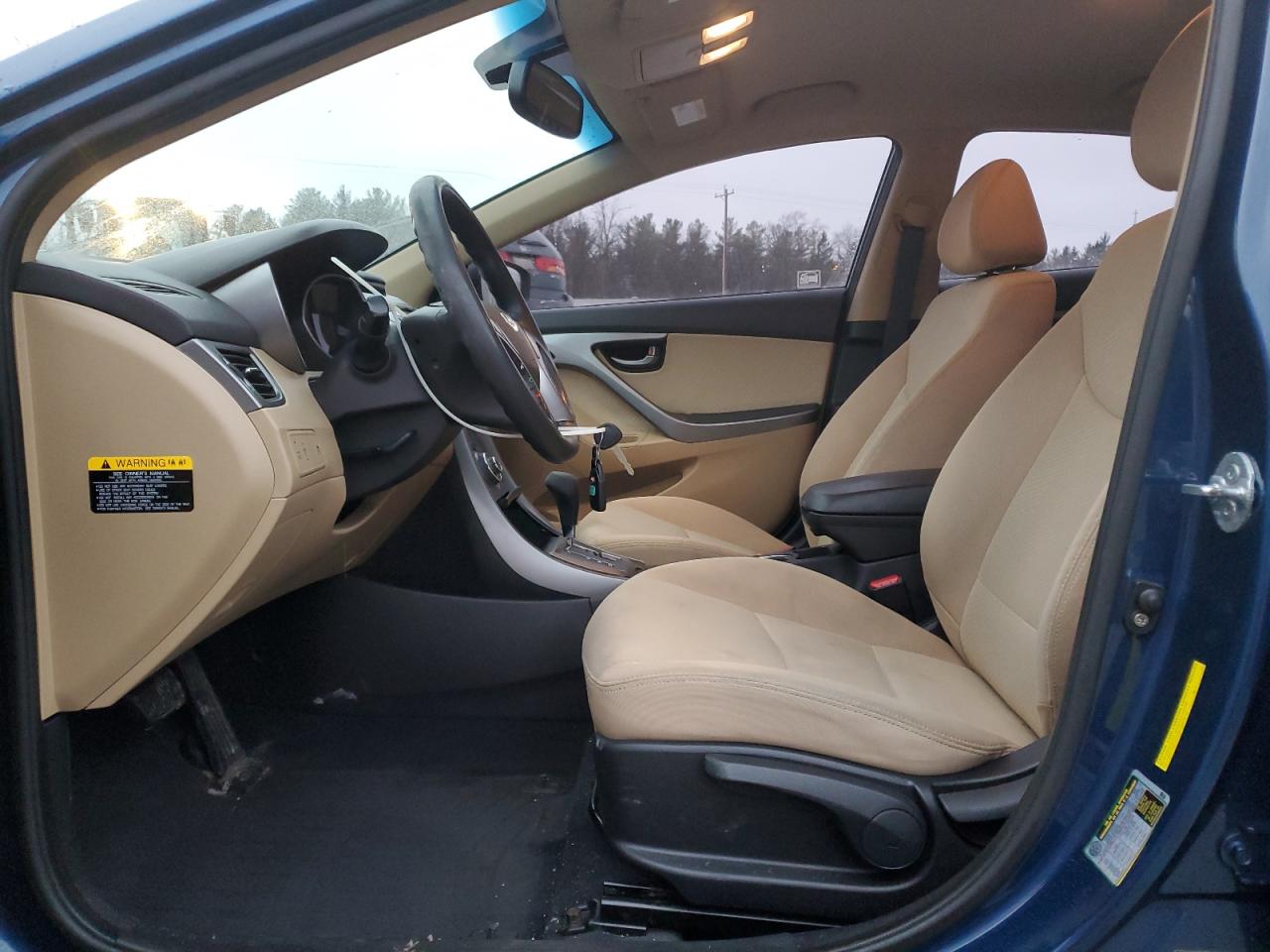 2013 Hyundai Elantra - Image 7