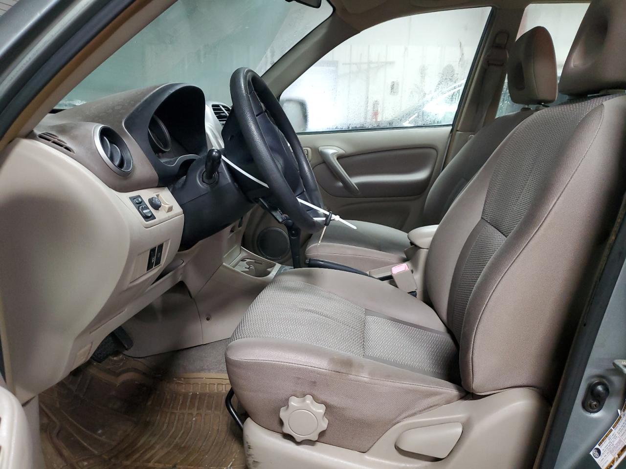 2004 Toyota RAV 4 - Image 7