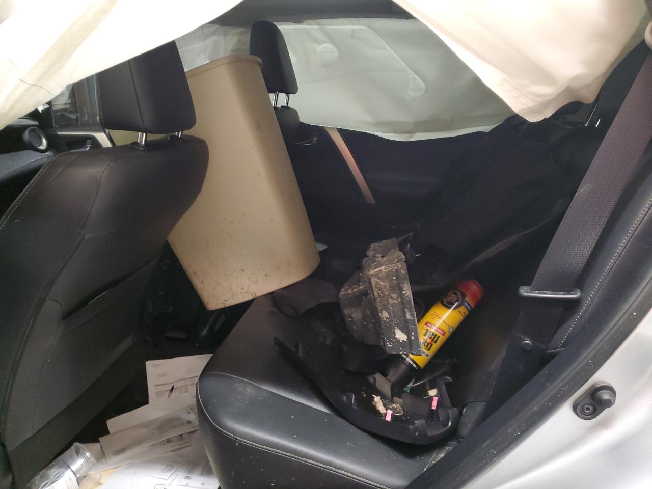 2015 Toyota RAV 4 - Image 10
