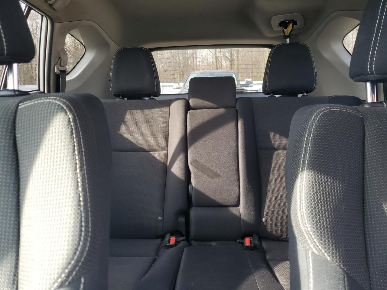 2016 Toyota RAV 4 - Image 10