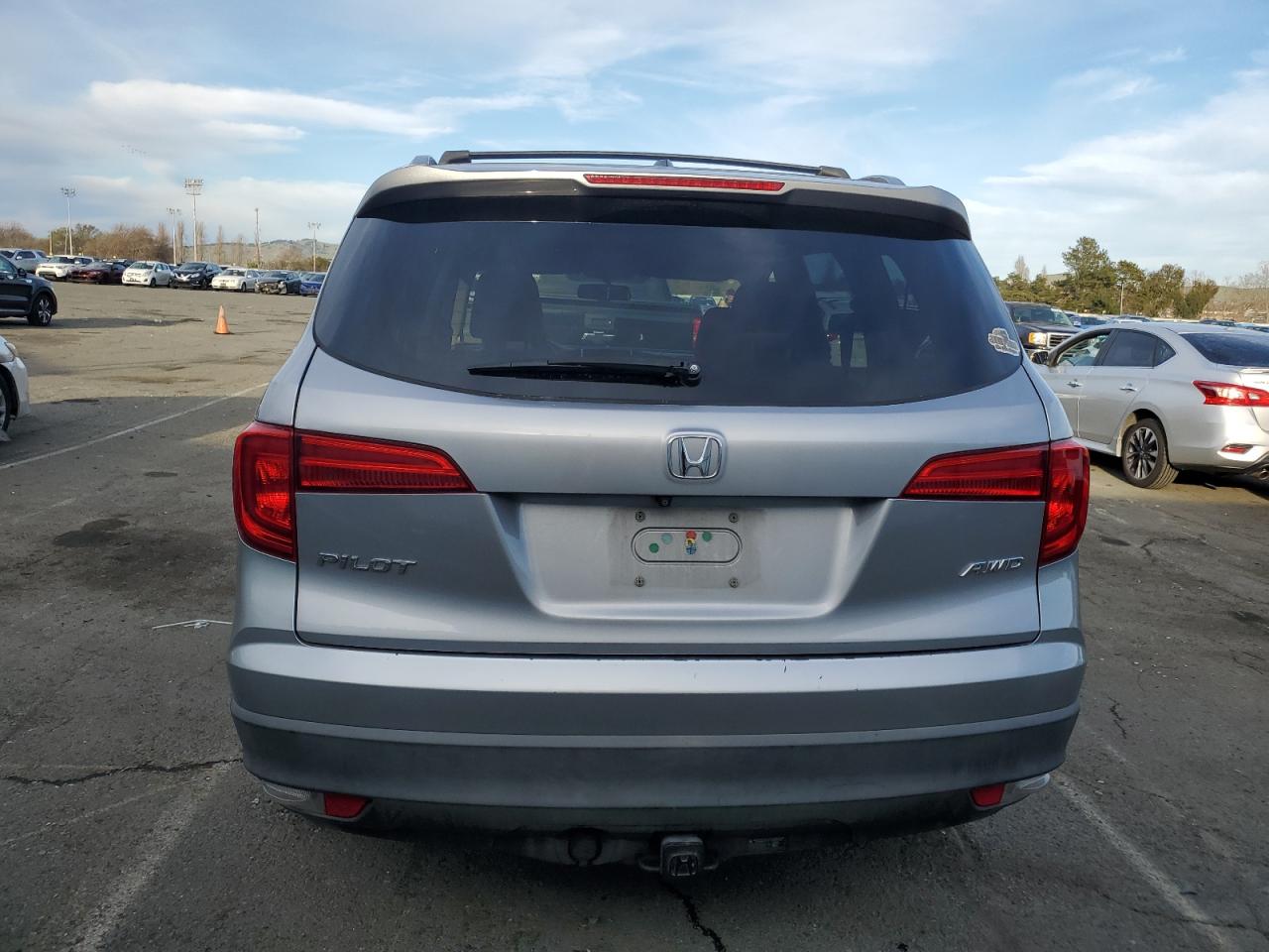 2017 Honda Pilot - Image 6