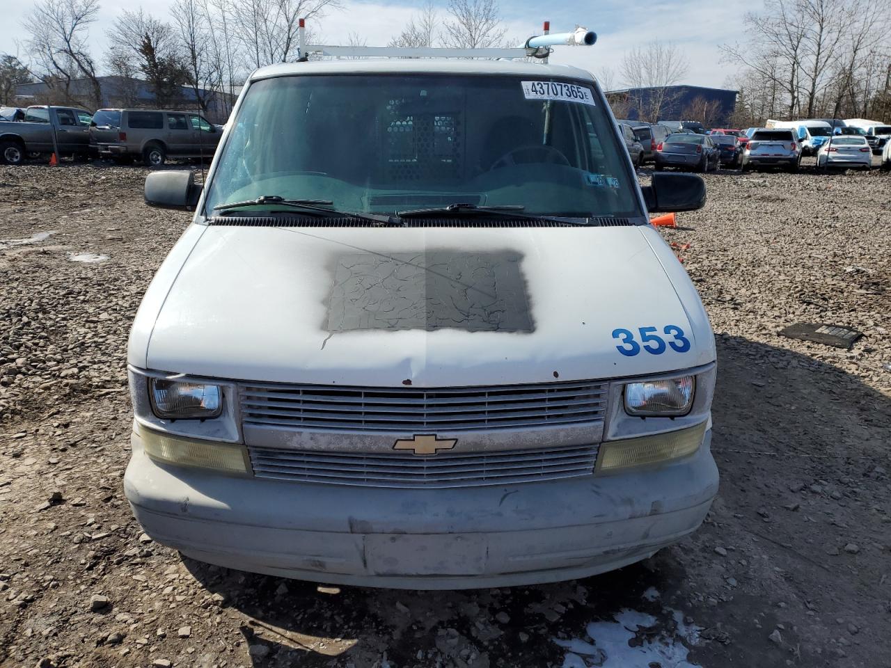 2002 Chevrolet Astro - Image 5