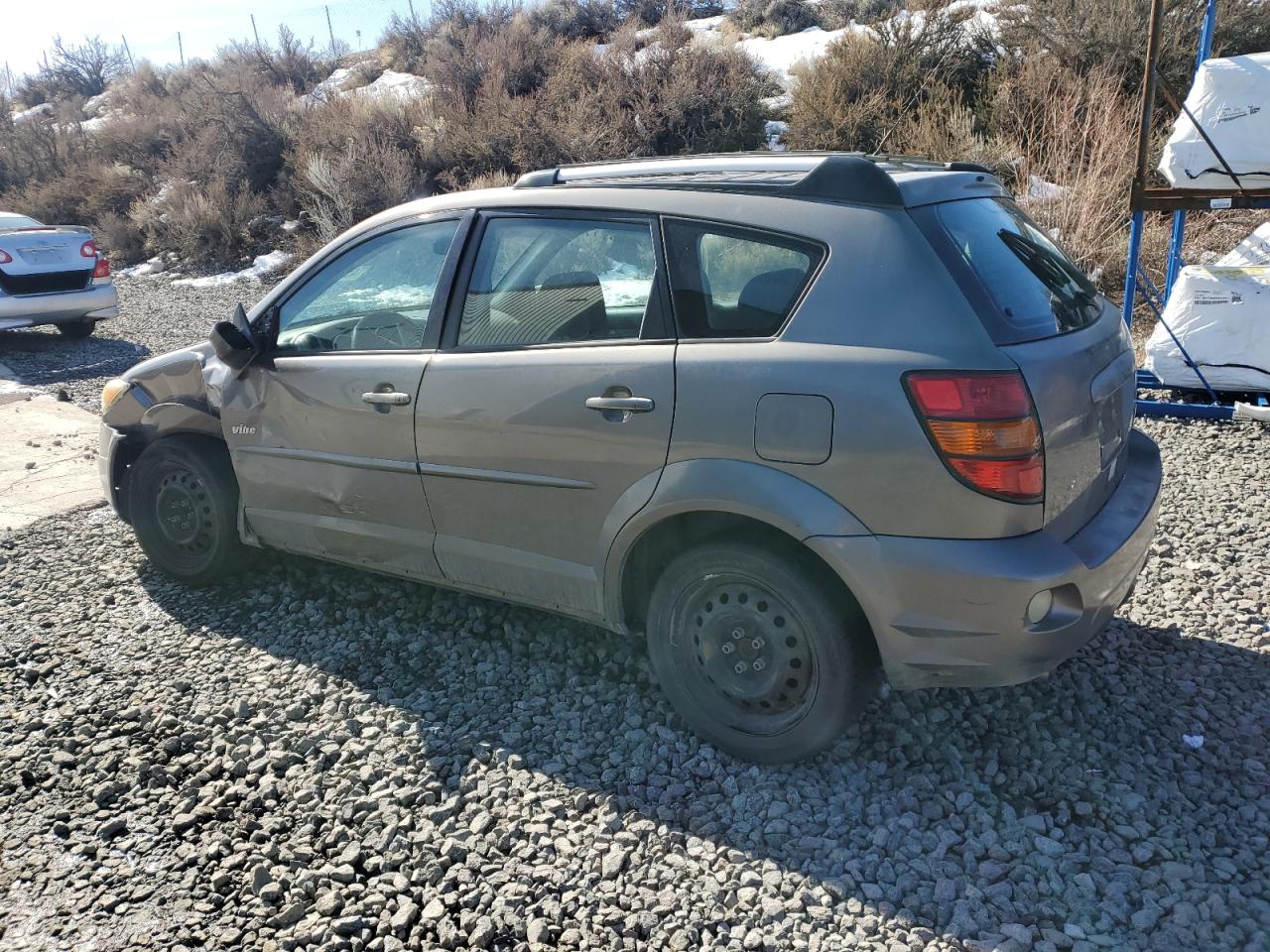 2006 Pontiac Vibe - Image 2