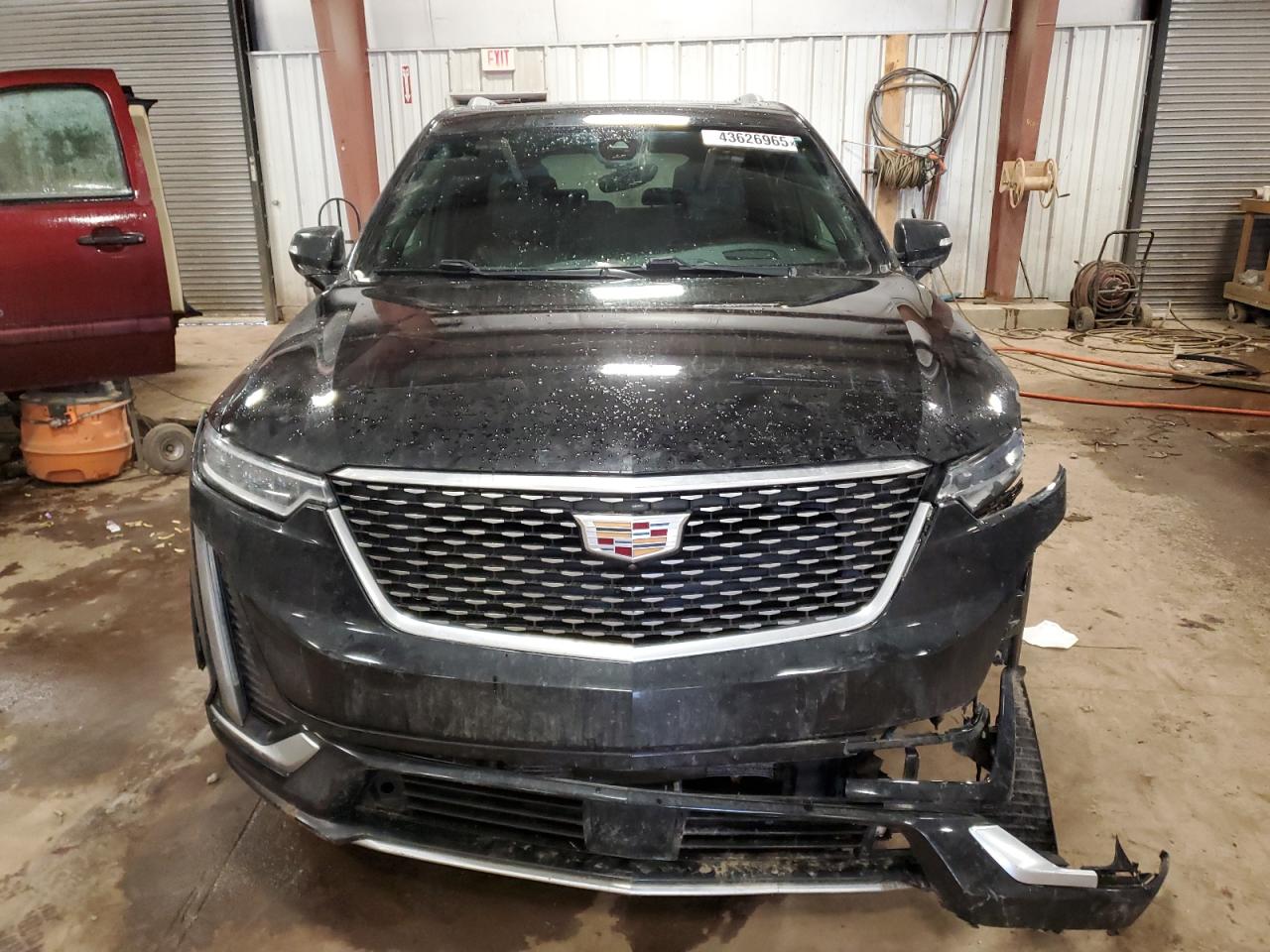 2022 Cadillac XT6 - Image 5