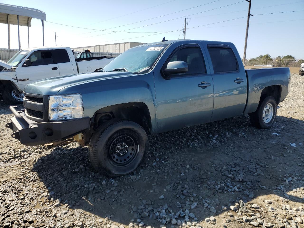 2009 Chevrolet Silverado - Image 1