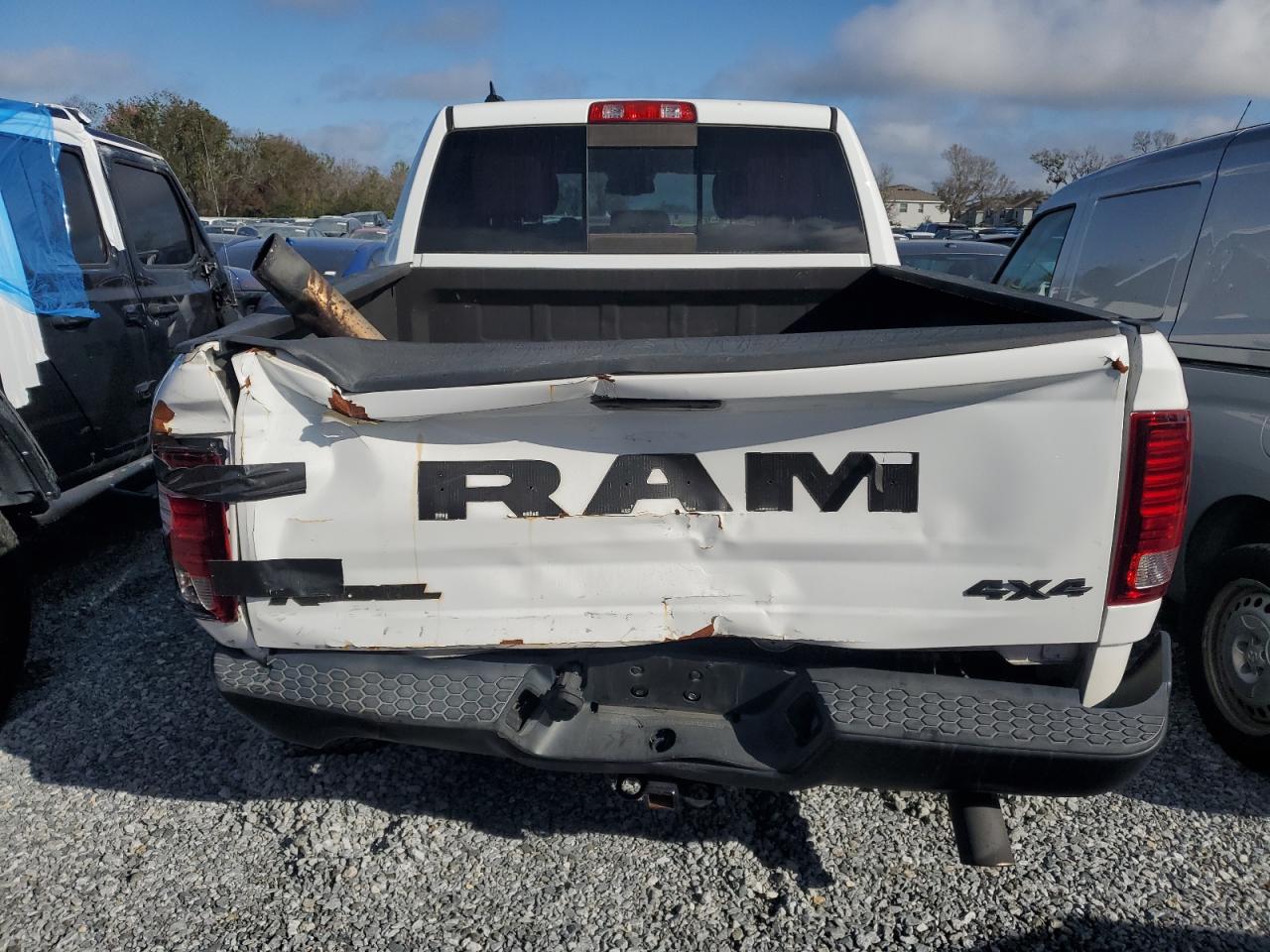 2016 RAM 1500 - Image 6