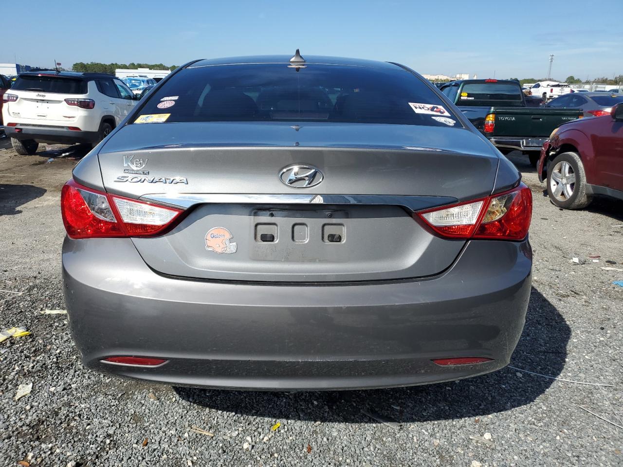 2013 Hyundai Sonata - Image 6