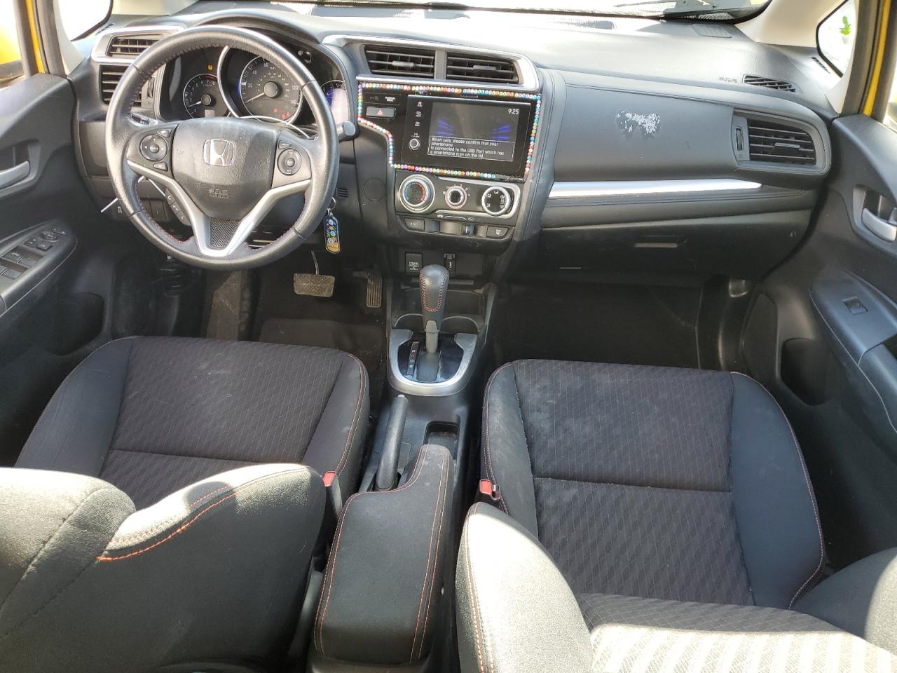 3HGGK5H66JM728985 HONDA FIT 2018