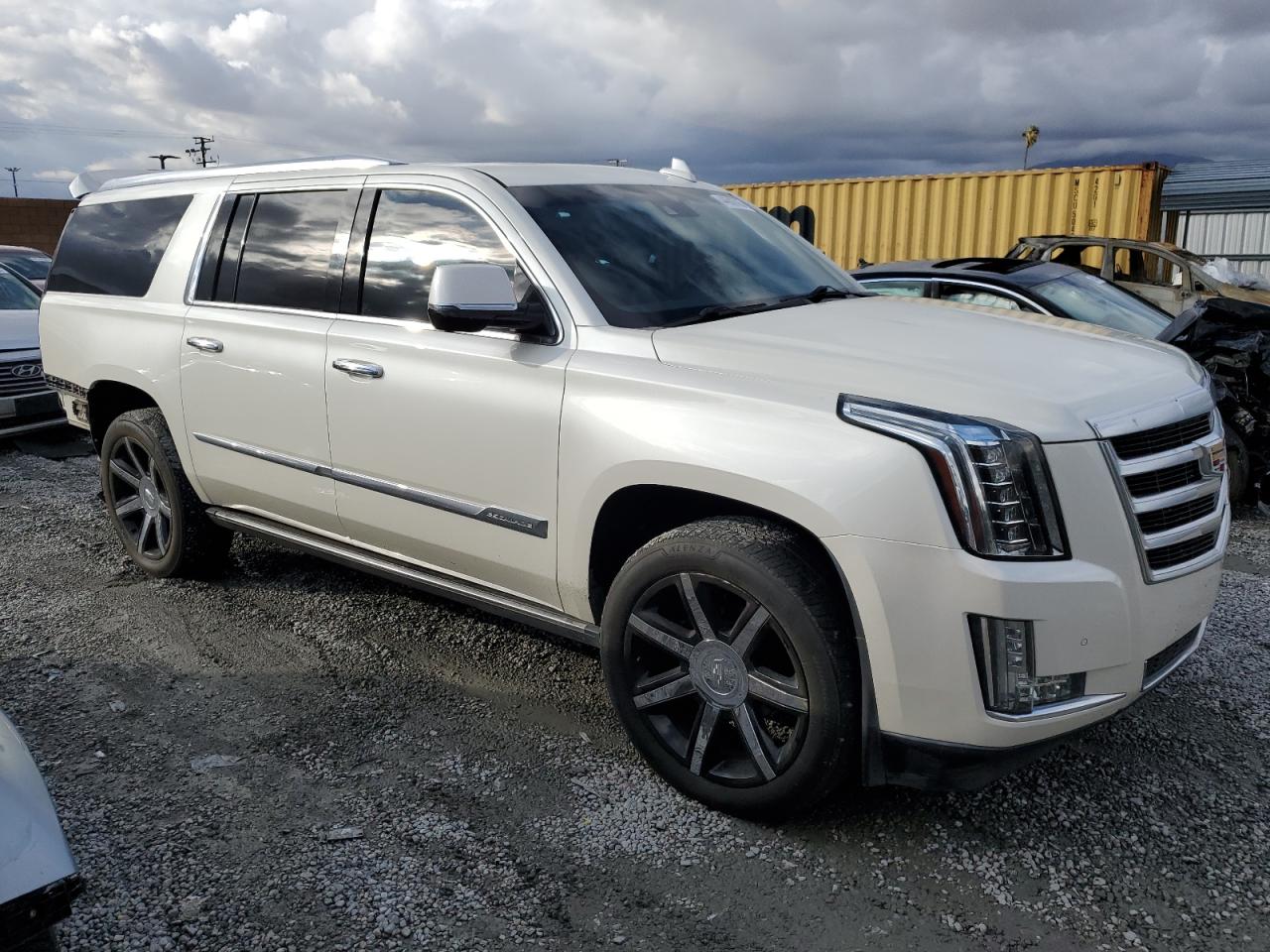 2015 Cadillac Escalade - Image 4