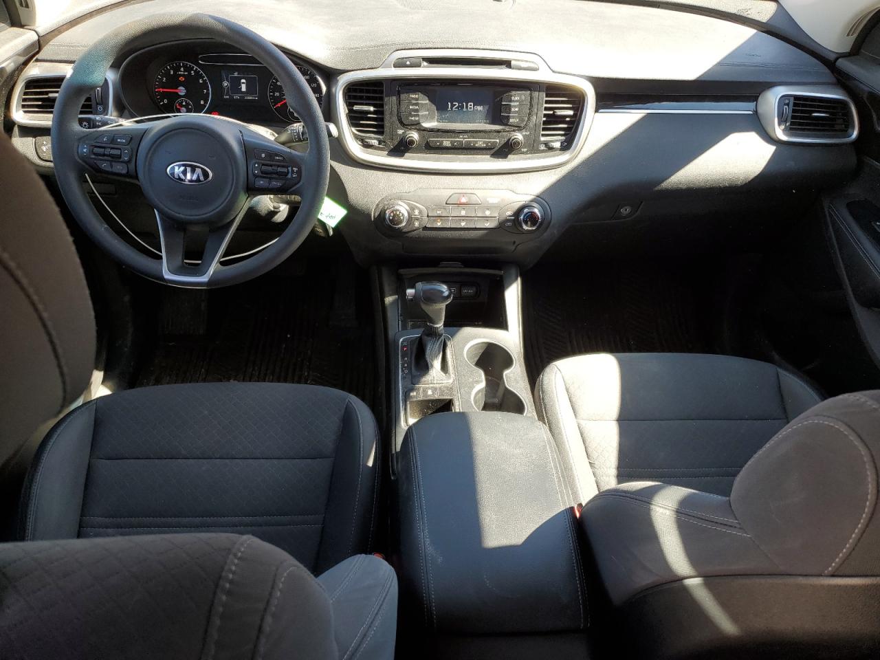 2017 Kia Sorento - Image 8