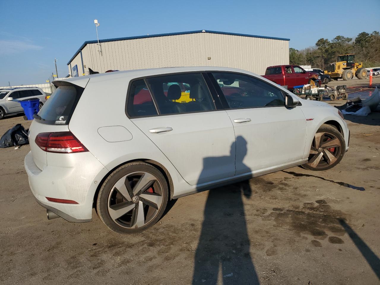 2018 Volkswagen GTI - Image 3